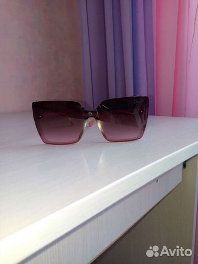 Солнцезащитные очки женские