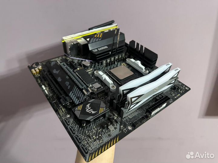 Игровой комплект Ryzen 5 5600 + B550 + DDR4 16GB