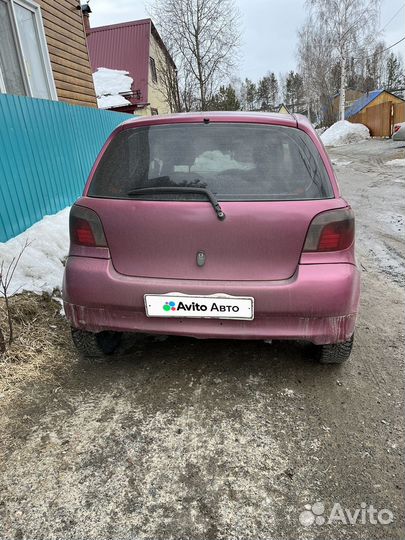 Toyota Vitz 1.0 AT, 2000, 300 000 км