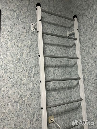 Шведская стенка с турником