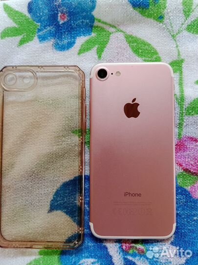 Телефон iPhone 7