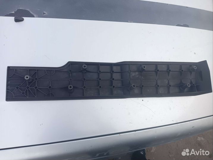 Крышка двигателя M104