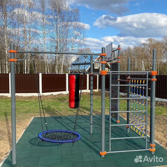 Спортивный уличный комплекс