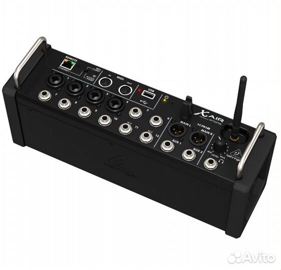 Behringer XR12 цифровой рэковый микшер