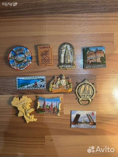 Магниты на холодильник из разных стран