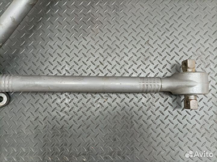 Тяга реактивная V-образная Volvo FH, Volvo FM