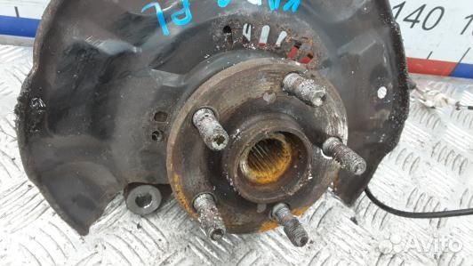 Ступица передняя левая toyota urban cruiser (KAD06