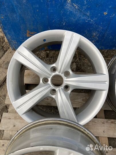 Литые диски r17 (557)