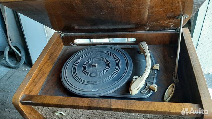 Ламповая радиола Факел