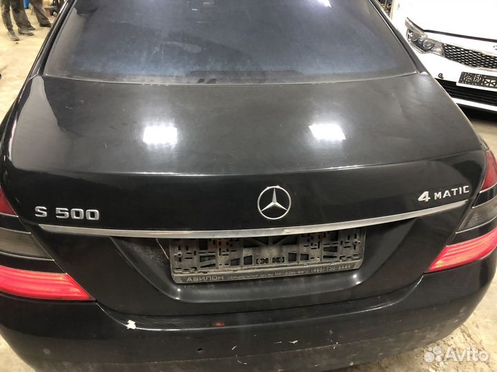 Крышка багажника Mercedes w221 оригинал