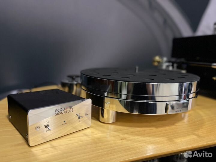 Виниловый проигрыватель Acoustic Signature Merlin