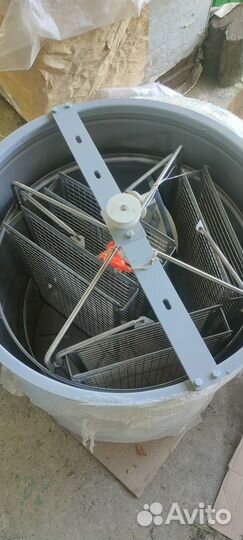 Медогонка 4 рамочная