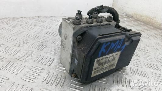 Блок ABS volkswagen passat B7 (KMA01KW01)
