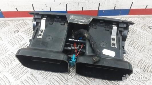 Кнопка аварийки mercedes benz C-class W204 (LNT07I