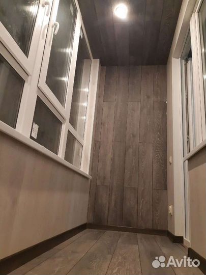 Остекление, отделка балкона