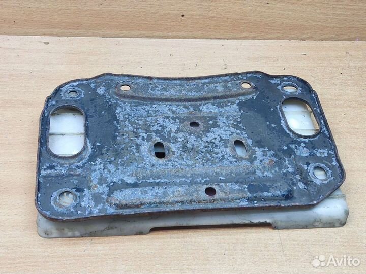 Площадка акб, Volvo 960