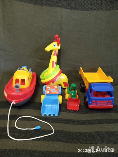 Набор игрушек пакетом