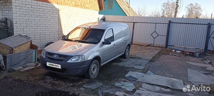 LADA Largus 1.6 МТ, 2014, 330 100 км