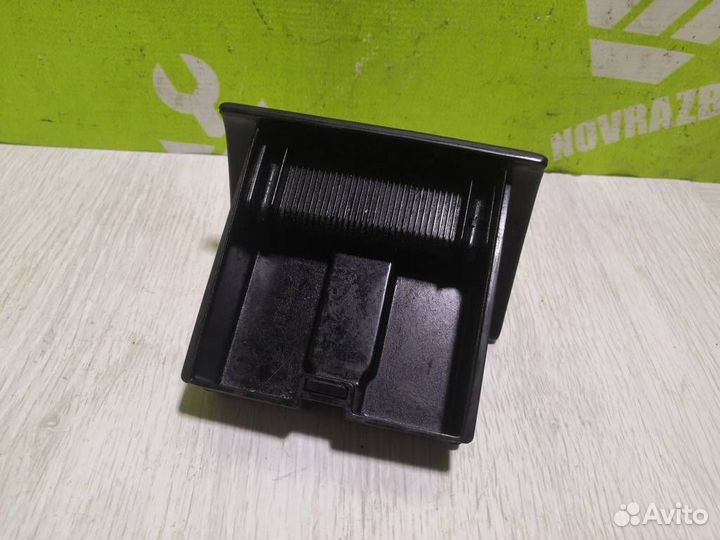 Пепельница передняя Фольксваген Гольф 3 Венто