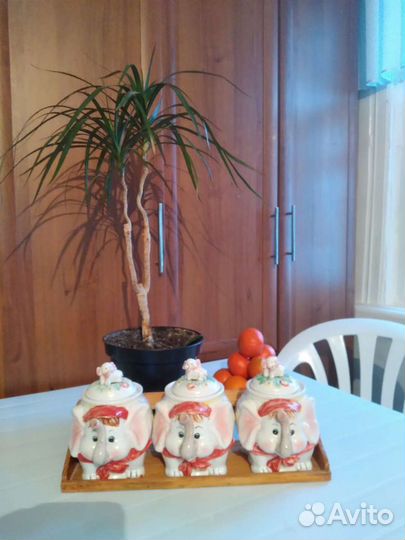 Фарфоровые слоники