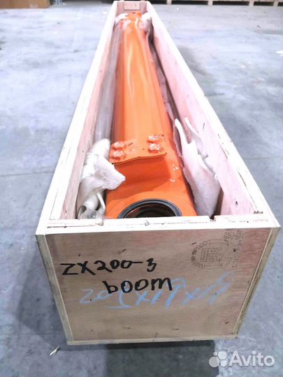 Гидроцилиндр стрелы Hitachi 4679673