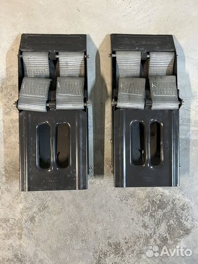 Упоры/башмаки противооткатные volvo