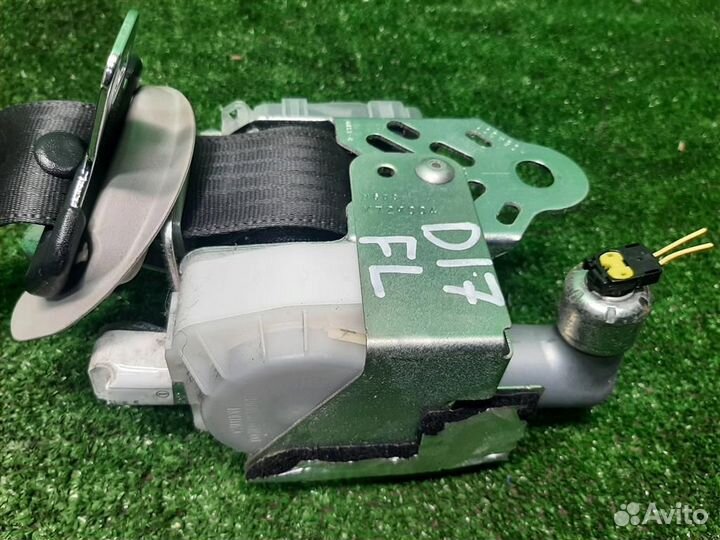 Ремень безопасности передний левый Lexus RX400H 2