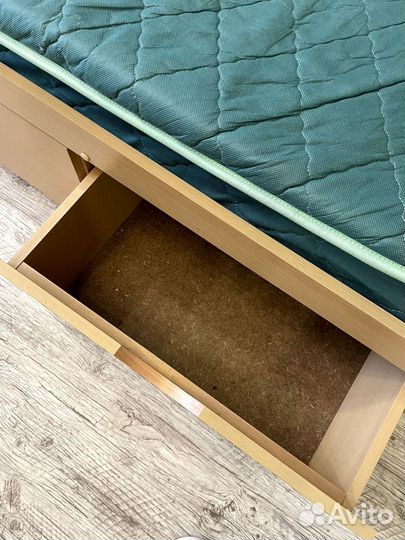 Детская кровать от 3 лет с матрасом бу