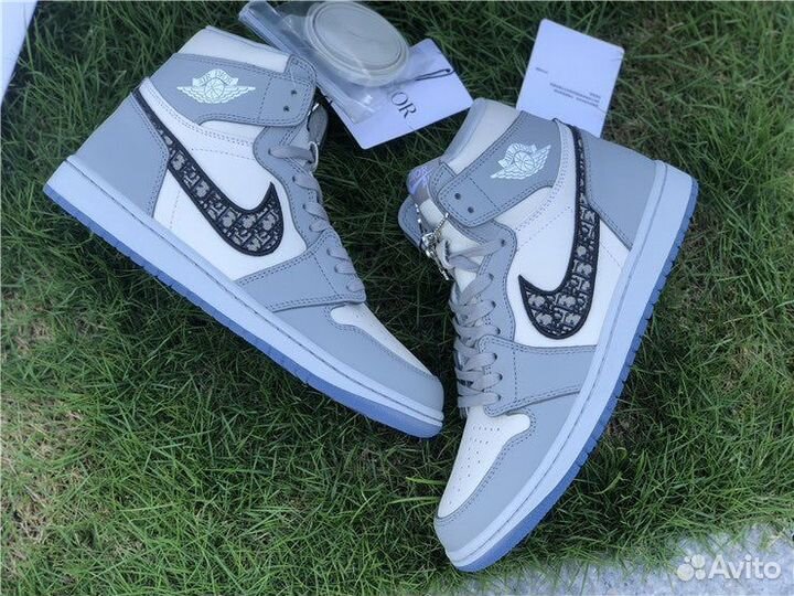 Кроссовки Nike AIR Jordan 1 High & Dior