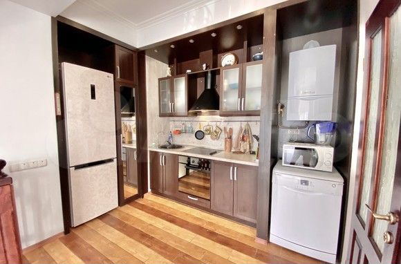 Дом 93,7 м² на участке 1 сот.