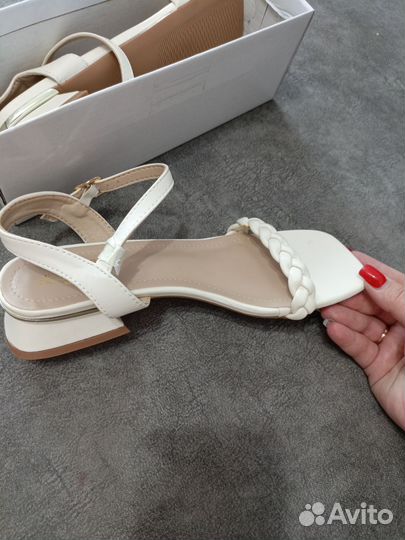 Босоножки женские 38 размер