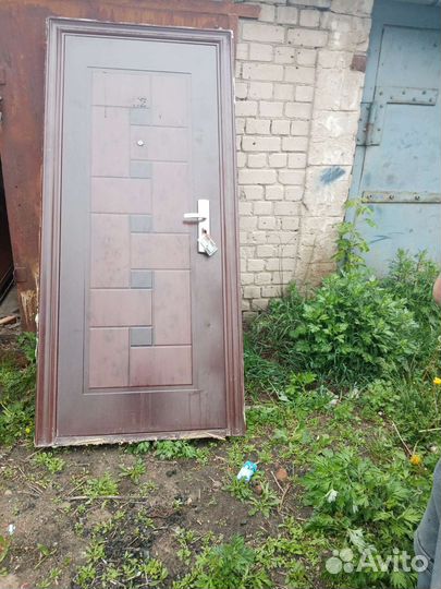 Дверь входная металлическая