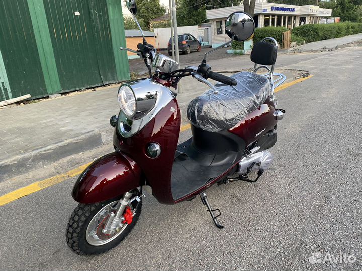 Новый скутер Венто Ретро 150 кубов