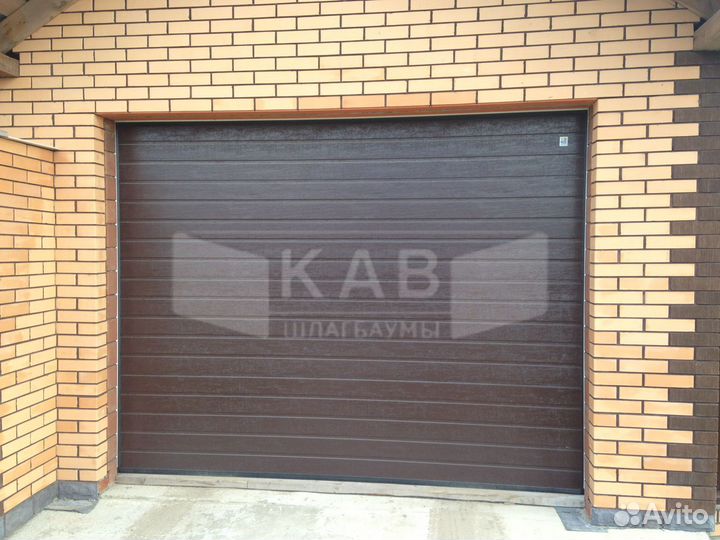 Гарaжные сeкциoнные ворота V24