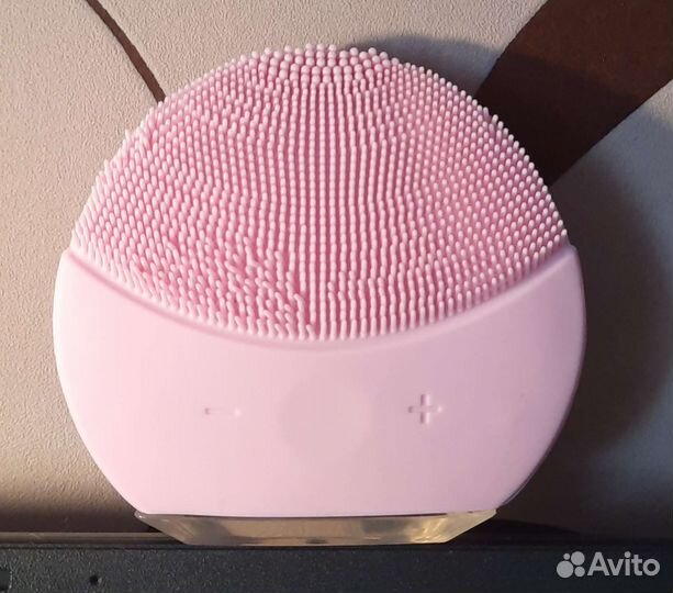 Щеточка-массажер для очистки лица с USB зарядкой