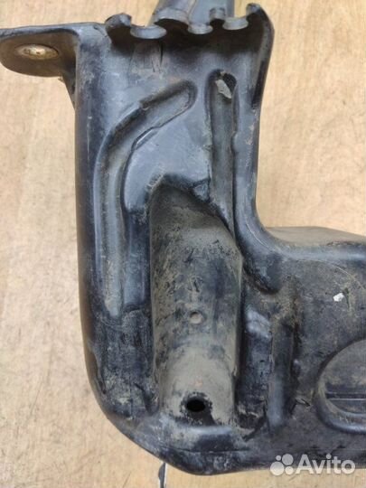 Бачок омывателя Opel Astra H Z18XER 2004-2010