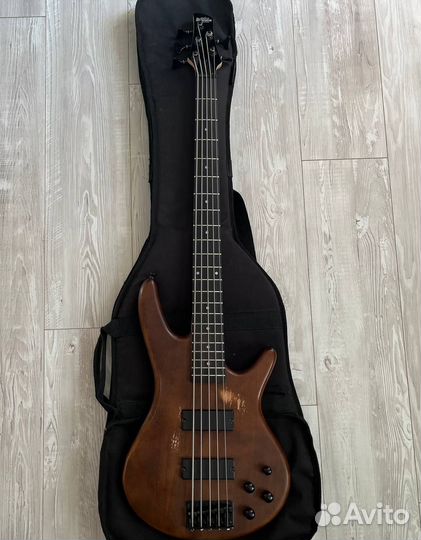 Бас гитара Ibanez 5 струн