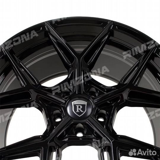 Литой диск sakura wheels R19 5x112