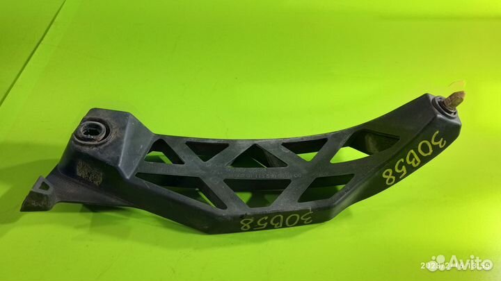 Кронштейн заднего бампера для Skoda Octavia А5