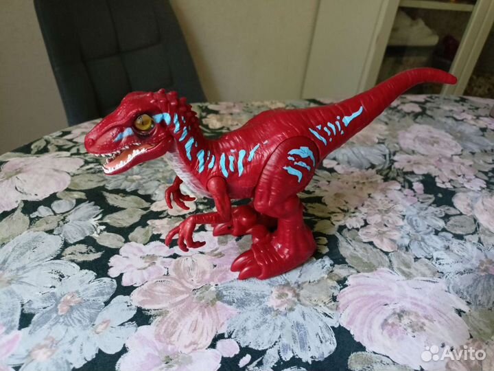 Игрушка динозавр