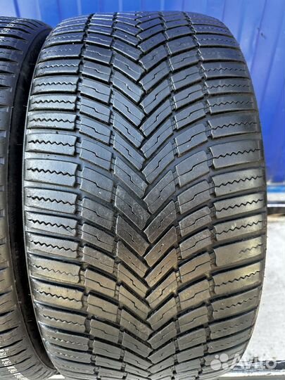 Bridgestone Weather Control A005 Evo 235/35 R19