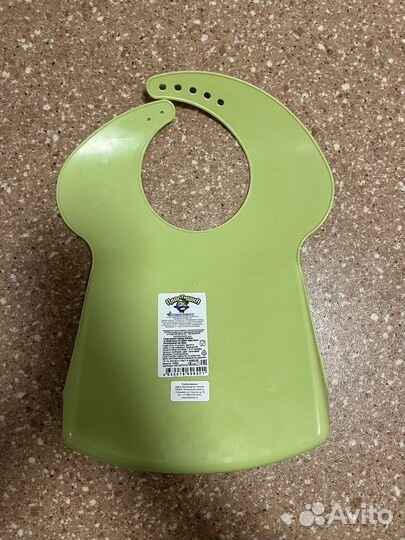 Слюнявчик нагрудник