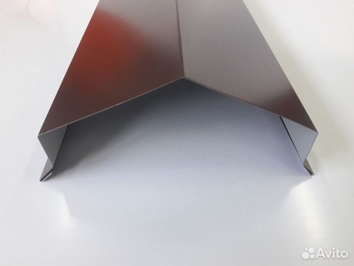 Планка лент-го фунд-та (2-х скат) 150*150 RAL 8017