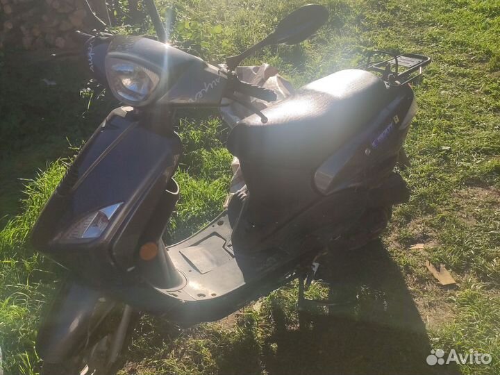 Продам скутер 50 кубов