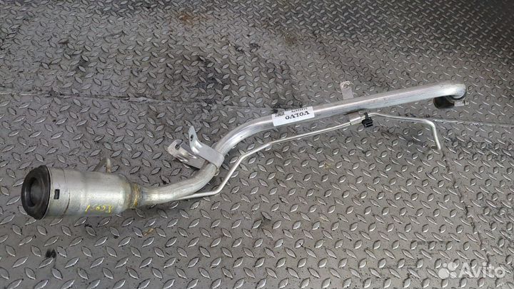 Горловина заливная топливная Volvo XC40, 2019