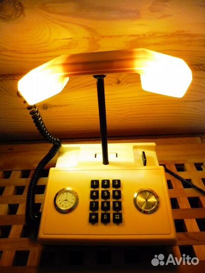 Телефон-светильник