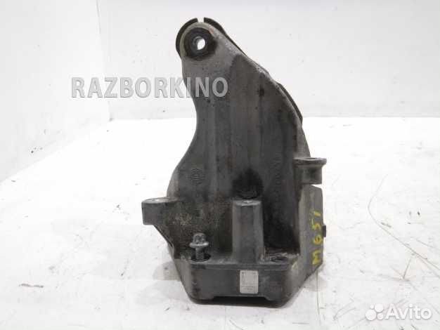 Кронштейн двигателя A6512231304