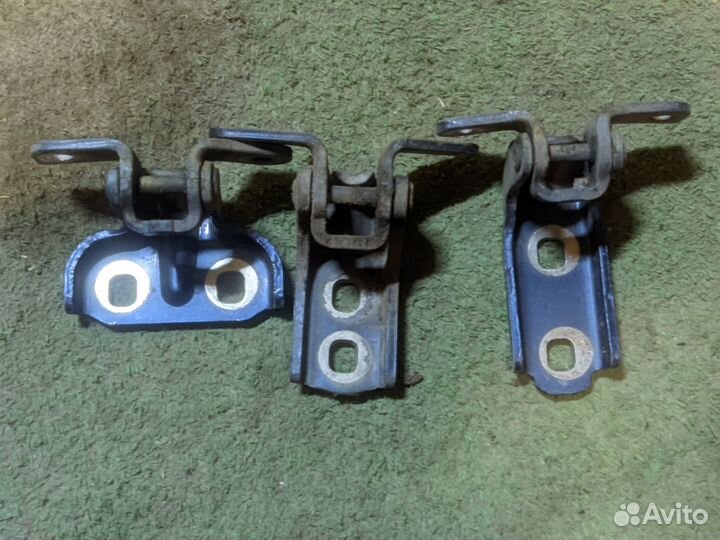 Петля двери задней левой правой перед Opel Astra J