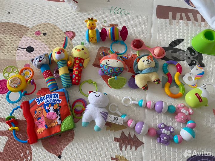 Игрушки для малышей пакетом