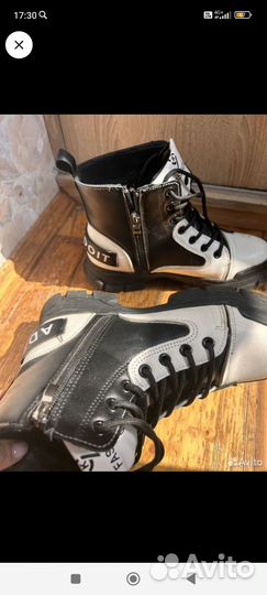 Ботинки демисезонные женские 40 размер